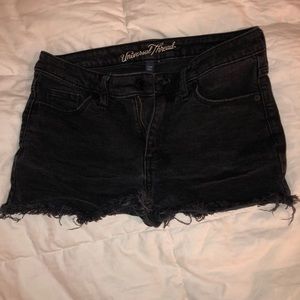 Universal Thread Size 6/28R High Rise Shorties Black Denim